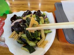-亿牌牌东北烧烤(怀特店)