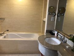 -上海莎海国际酒店