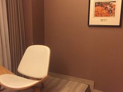 -西安大雁塔科技大学地铁站亚朵酒店