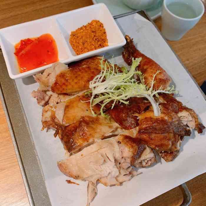 惜湖餐厅(长兴九汇城店)-"[薄荷]环境:环境一般,餐桌之间略显拥挤.