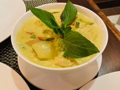 青咖喱鸡肉-Old House Restaurant
