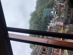-临江餐馆二楼美食部落