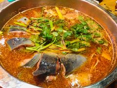 酸汤江团-老凯俚酸汤鱼(鸿通城店)
