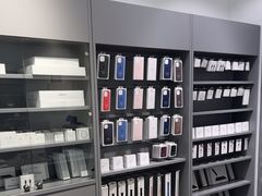 -Apple授权专营店(宝山万达店)