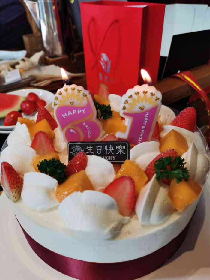 锦鲤坊蛋糕(文博西路店)-"基本上每周都要来这里买几回土司,配着牛奶.