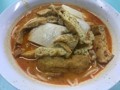 -亚王咖喱鸡米粉面