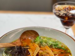 苗家口味酸笋圆粉-百春原湖南牛肉粉(百联世纪店)