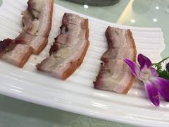 脆皮烧肉-海晖酒楼·顺德鱼生(荣华店)