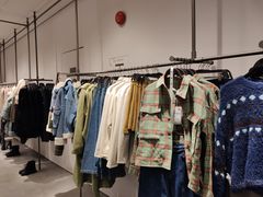 -URBAN REVIVO(欢乐海岸购物中心店)