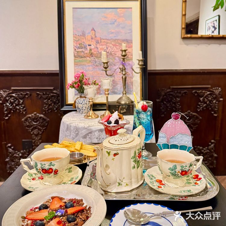 华侨城我家门口的！惊艳南法复古花园餐厅～