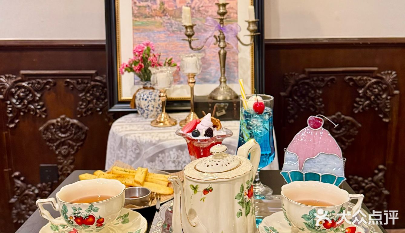 华侨城我家门口的！惊艳南法复古花园餐厅～