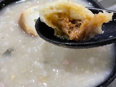 皮蛋瘦肉粥-吃不亏特色包子(三峡广场店)