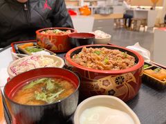 -牛邸·烧肉饭(来福士店)