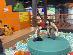 -极限PLAY运动娱乐新世界·团建派对表演休闲馆·室内高空游乐园