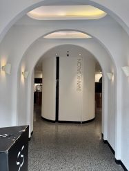-SWANK SALON