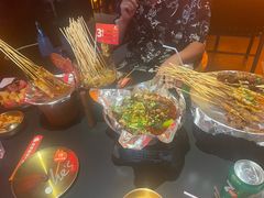-何师烧烤Pro ·江湖川菜·小龙虾·精酿(太古里旗舰店)
