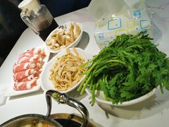 茼蒿菜-德林酸菜鱼火锅(南丹店)