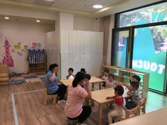 -黄浦乐烁龙鱼宝贝托育园(海潮路校区)