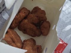 -必胜客(宝杨路宅急送店)