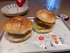 -必胜客(大宁路店)