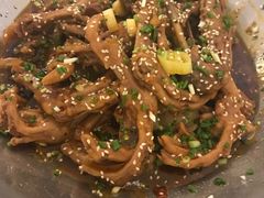 -张大师鸭爪爪特色干锅(南湖店)