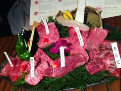 松阪牛肉拼盘-松阪牛焼肉M(法善寺横丁店)