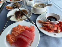 -黄金海景西餐厅·三文鱼·牛扒云顶旋转自助餐