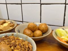 -红猪卤肉饭(大西洋美食城店)