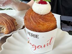 -VERIE BAKEHOUSE