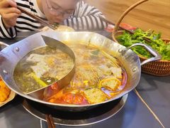 -由衷贵州酸汤牛肉火锅(新桥店)