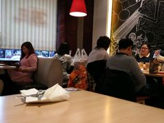 大堂-必胜客(松雷店)
