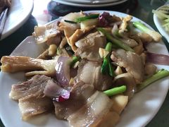 五花肉炒鲜笋-贞楼食莊