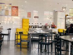 大堂-牛一煲美食(江高店)