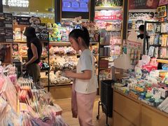 -宝龙城(杭州滨江店)