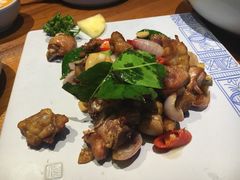 泰式柠檬鸡-云海肴·汽锅鸡·云南菜(天津国金汇店)