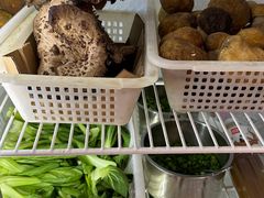 -菌之家·专业纯野生菌火锅·特色炒菌