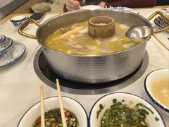 -朴小妹人参鸡汤火锅(长白山万达店)