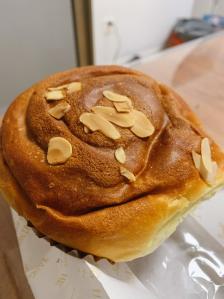 杨庆和-"朋友推荐的宝藏点心店,菠萝包只要四块钱."-大众点评移动版