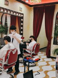 -东方先生国潮男士理发馆