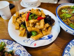 -朝花夕拾中餐厅(台儿庄古城复兴广场店)