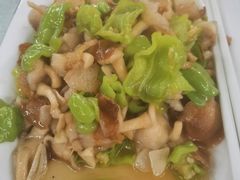 -蔼若春.传承三十年云南菜(金碧公园店)