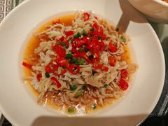 鲜红辣椒蒸脆骨-味上湘菜馆(阿波罗店)