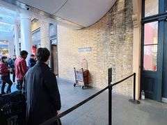 -九又四分之三站台哈利波特商店