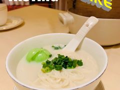 鱼汤面-夏宫·中国大饭店(中国国际贸易中心店)