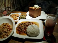 -蜜蜂家的红茶馆(华府店)