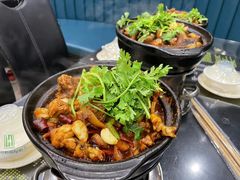 鸡鸡蛙蛙中煲-川香煲(茅台路店)