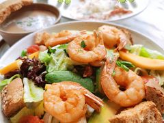 柠檬汁拌扒鲜虾牛油果沙拉-G+KITCHEN(龙湖狮山天街店)