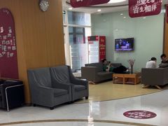 -雅悦齿科(顾村公园店)