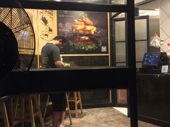 大堂-龙治汉堡(中华城店)
