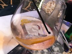 -OZONE 顶楼酒吧(香港丽思卡尔顿酒店)